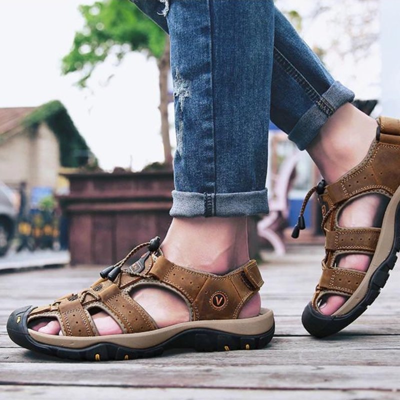 Herren-Komfortsandalen mit verstellbaren Riemen