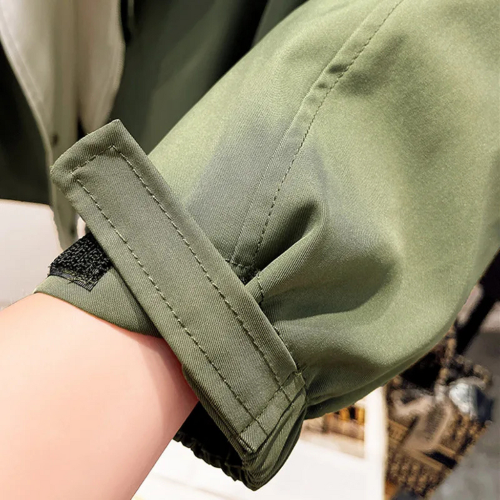 Damen Übergangsjacke mit verstellbarer Taille & leichtem Design – NordBreeze Alva