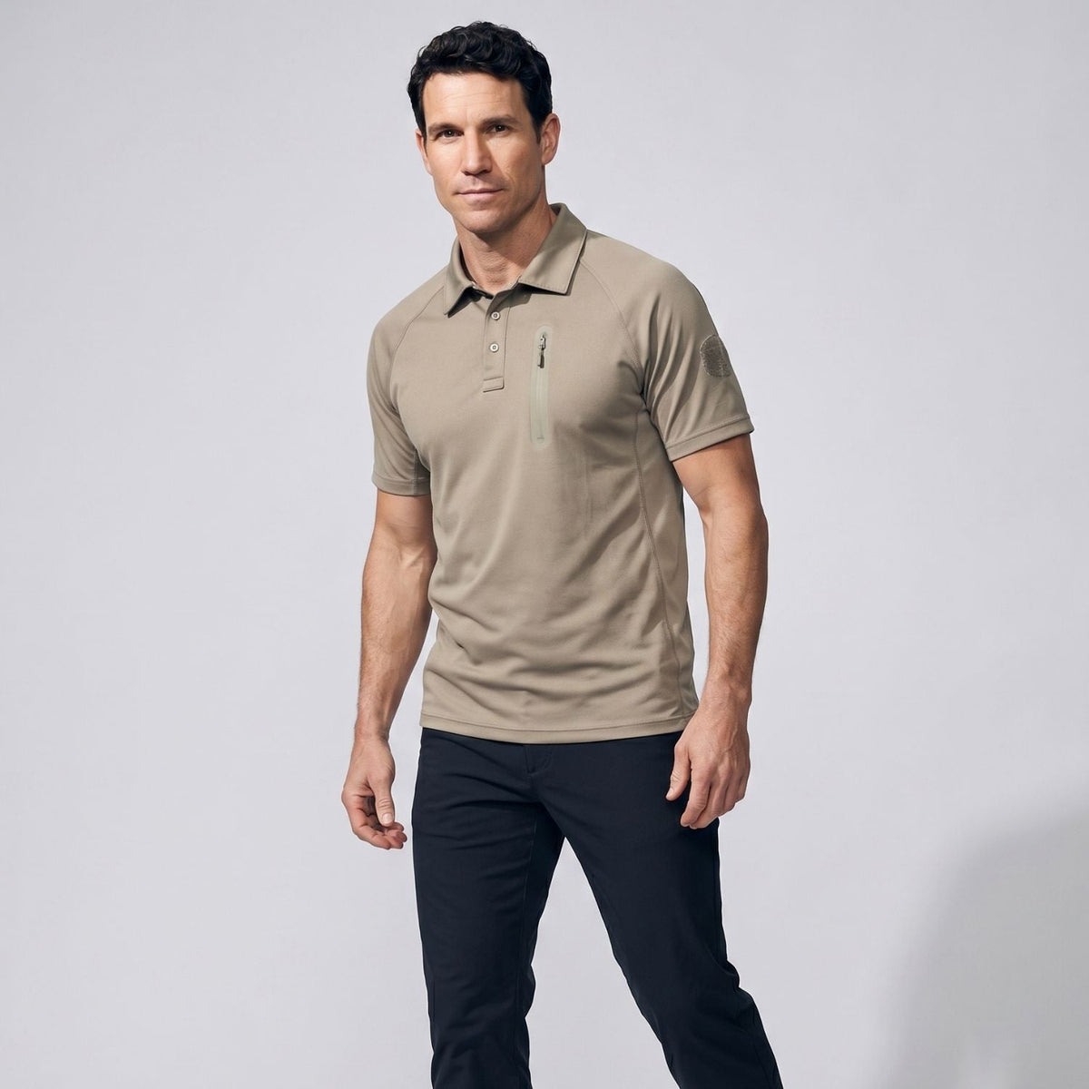Herren Schnelltrocknendes Polo-Shirt mit Reißverschlusstasche
