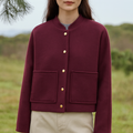 Mantel Damen kurz mit 3D-Schnitt & aufgesetzten Taschen – NovaForm Jacket