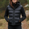Daunenjacke mit Kapuze & Slim-Fit Design – ArcticEase Jacket