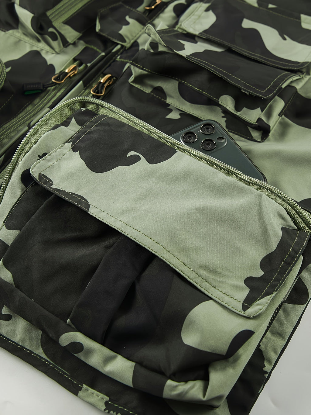 Leichte Outdoor-Weste mit vielen Taschen – atmungsaktiv für den Feldeinsatz