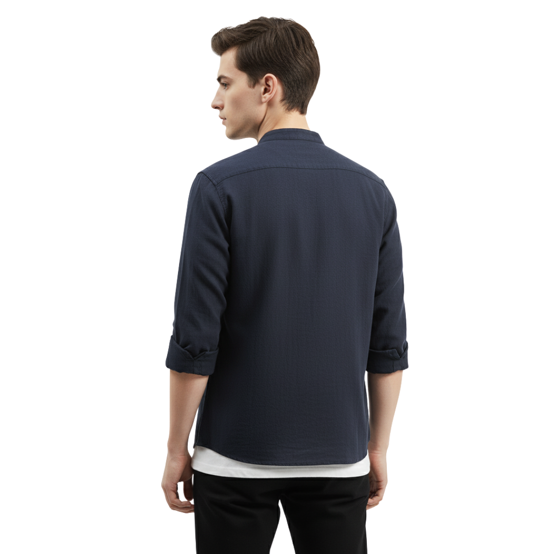 SlateCrest Pullover mit modernem Kragen