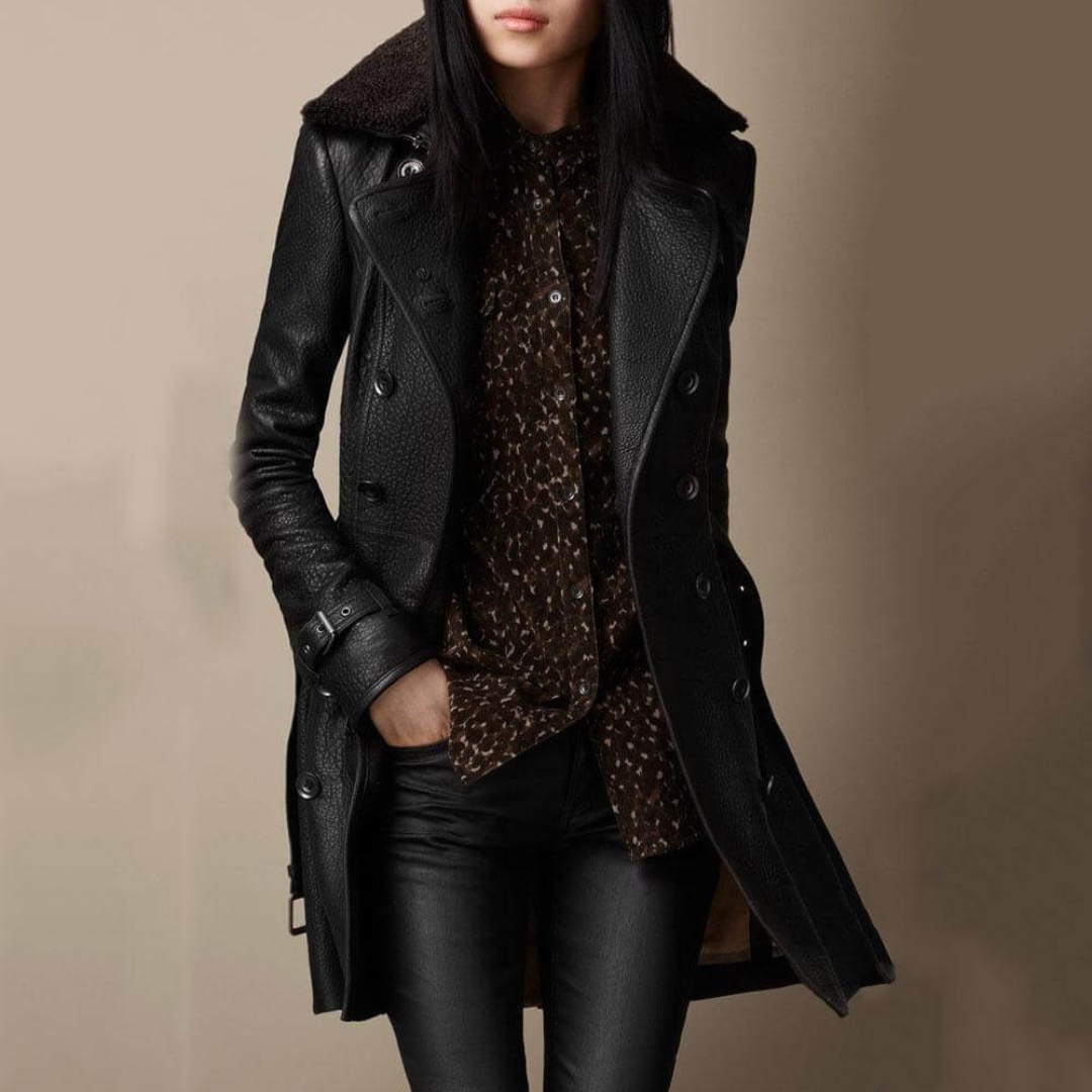Mantel Damen 3/4 Länge mit Tailliertem Schnitt in Lederoptik – NoirÉlégance Coat
