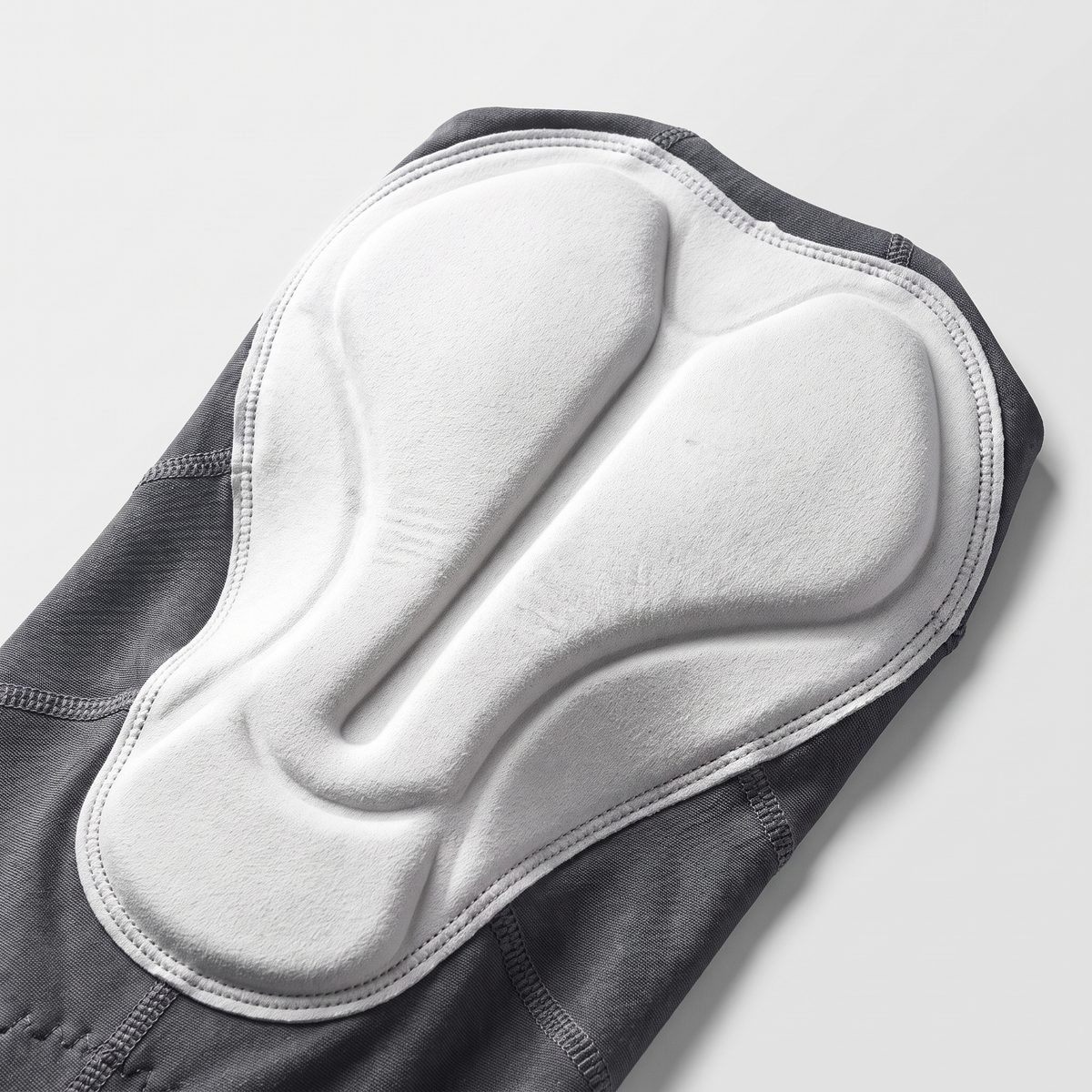 Damen-Radhose mit Trägern – Bib Shorts mit Sitzpolster