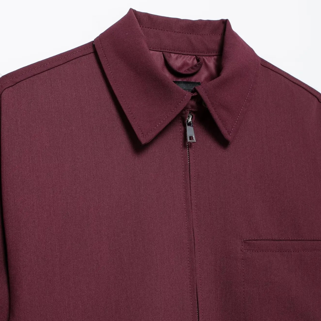 Damenjacke mit entspanntem Kragen – Minimalistische Weinrote Reißverschlussjacke