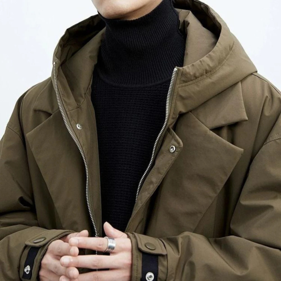 Winddichte Herbstjacke mit Kapuze – StormGuard Coat