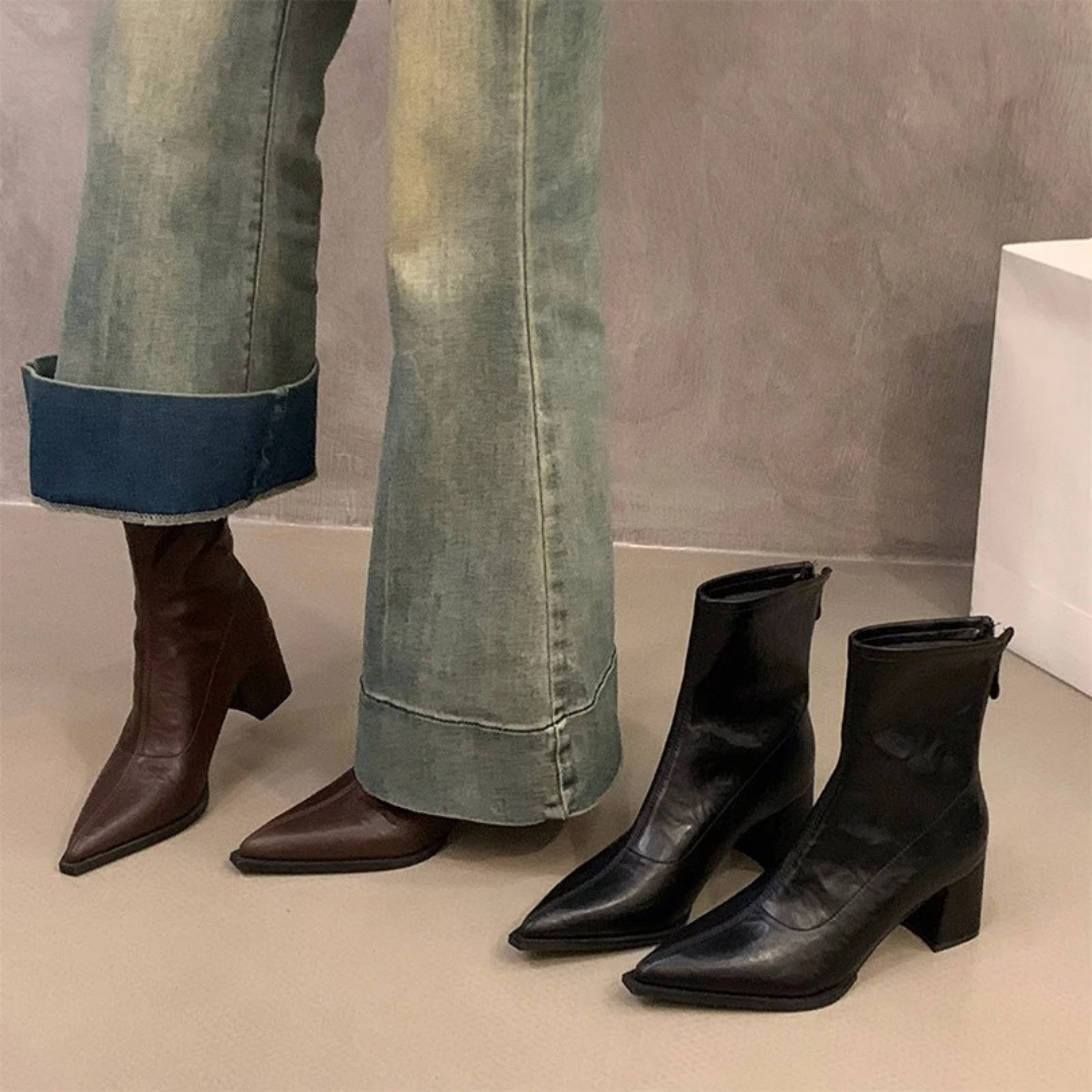 Stiefel mit Absatz & Spitz zulaufender Form – NoirVogue Ankle Boots