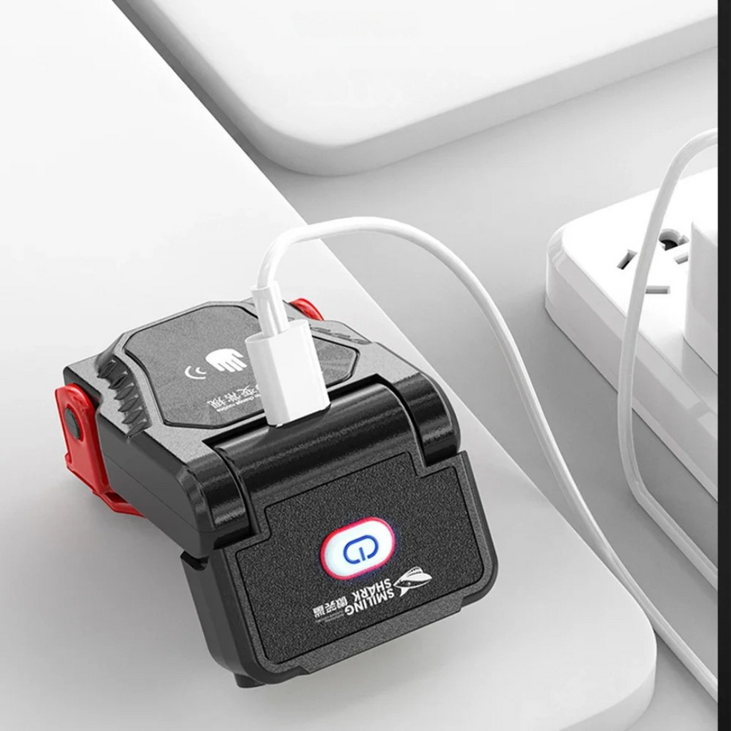 Aufsteckbare Stirnlampe – ClipBeam Pro