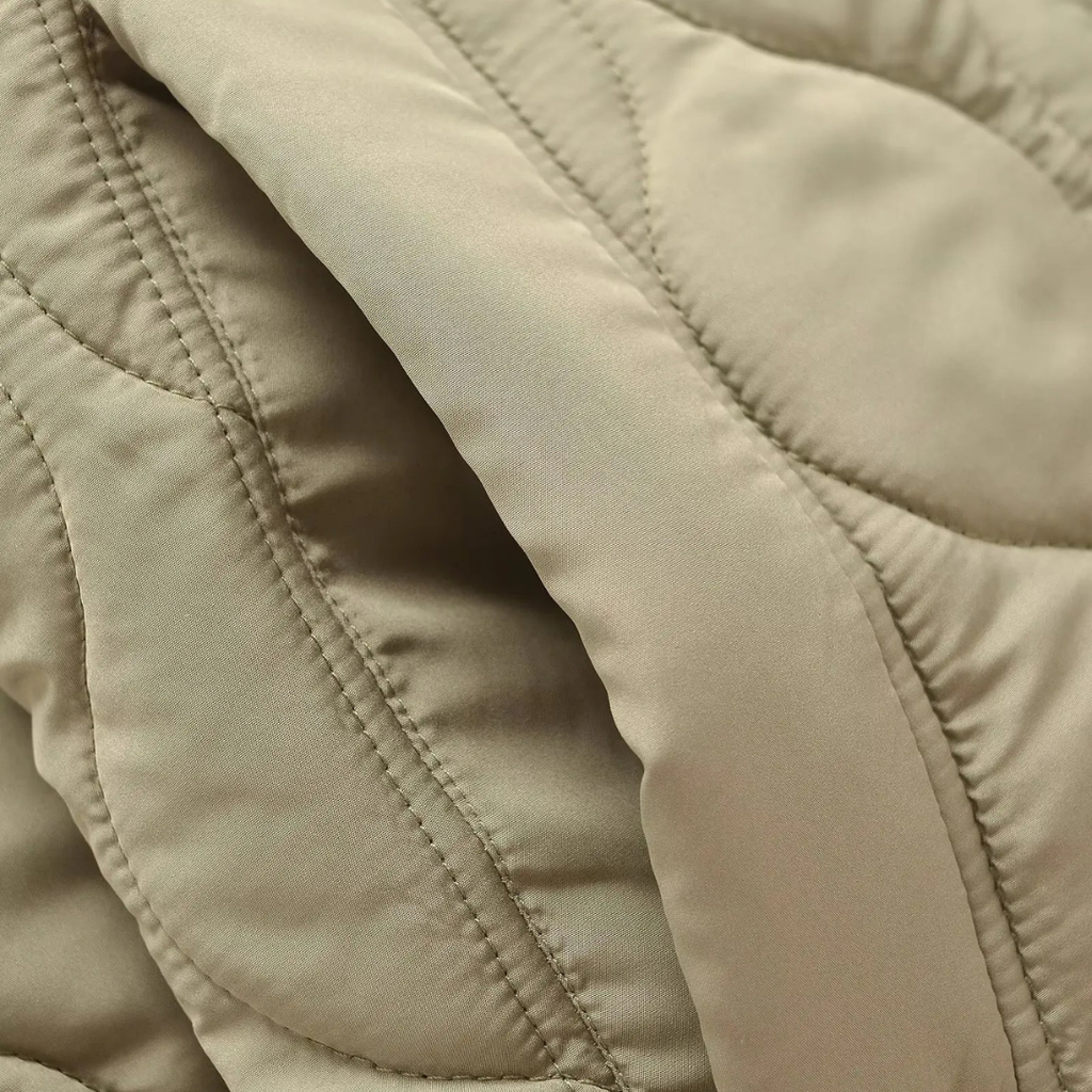 Mantel Damen mit Kapuze & Diamant-Steppdesign – ArcticWeave Coat