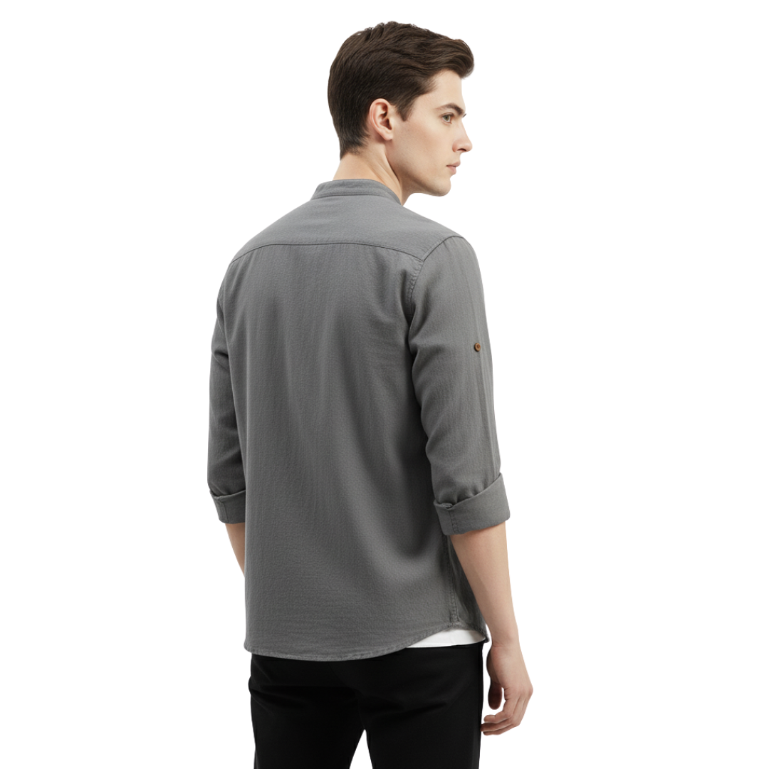 SlateCrest Pullover mit modernem Kragen