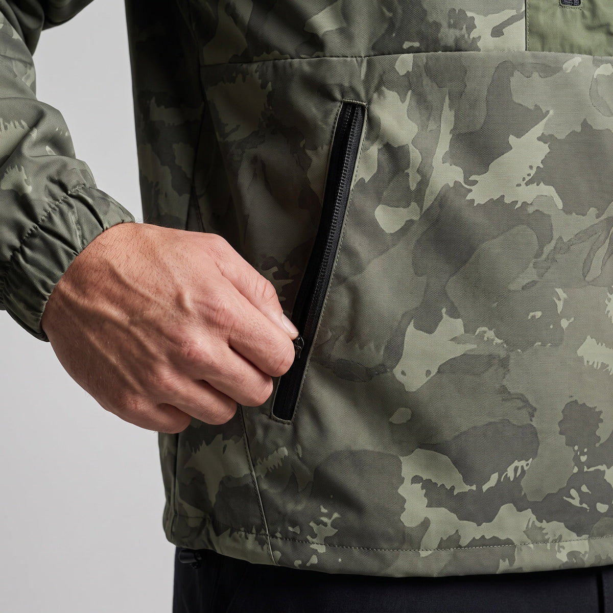 Herren Camo-Windbreaker – leichter Anorak mit Kapuze, Half-Zip