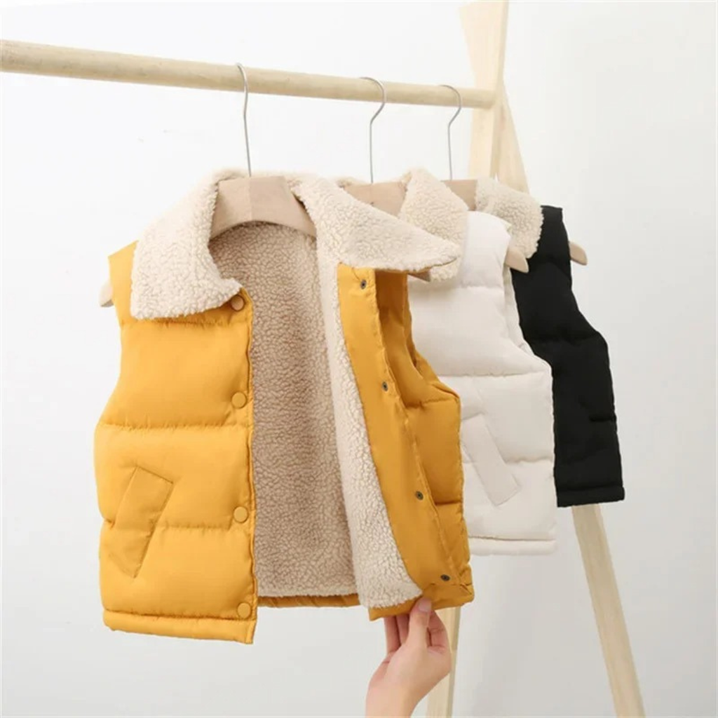 Teddyfleece-Kinderweste für Herbst & Winter – CozyCub Vest
