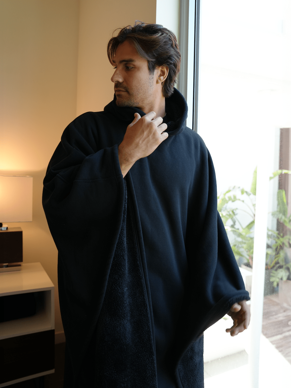 Gewichteter Cape-Hoodie – kuscheliger Baumwoll-Hoodie mit Kunstfellfutter