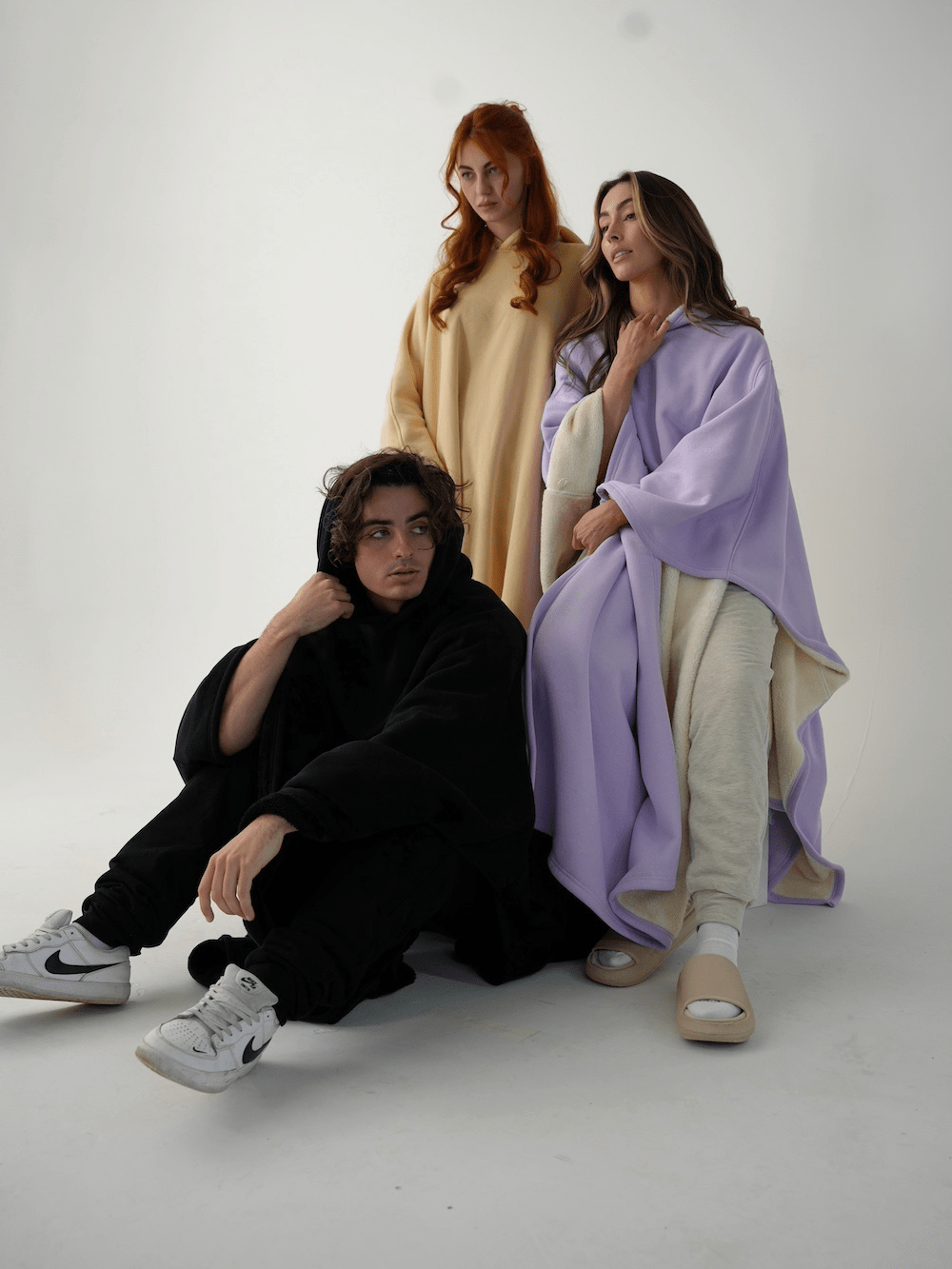 Gewichteter Cape-Hoodie – kuscheliger Baumwoll-Hoodie mit Kunstfellfutter