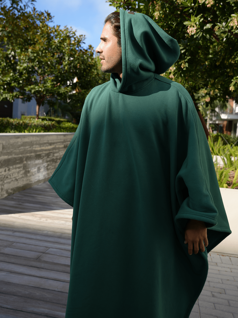 Gewichteter Cape-Hoodie