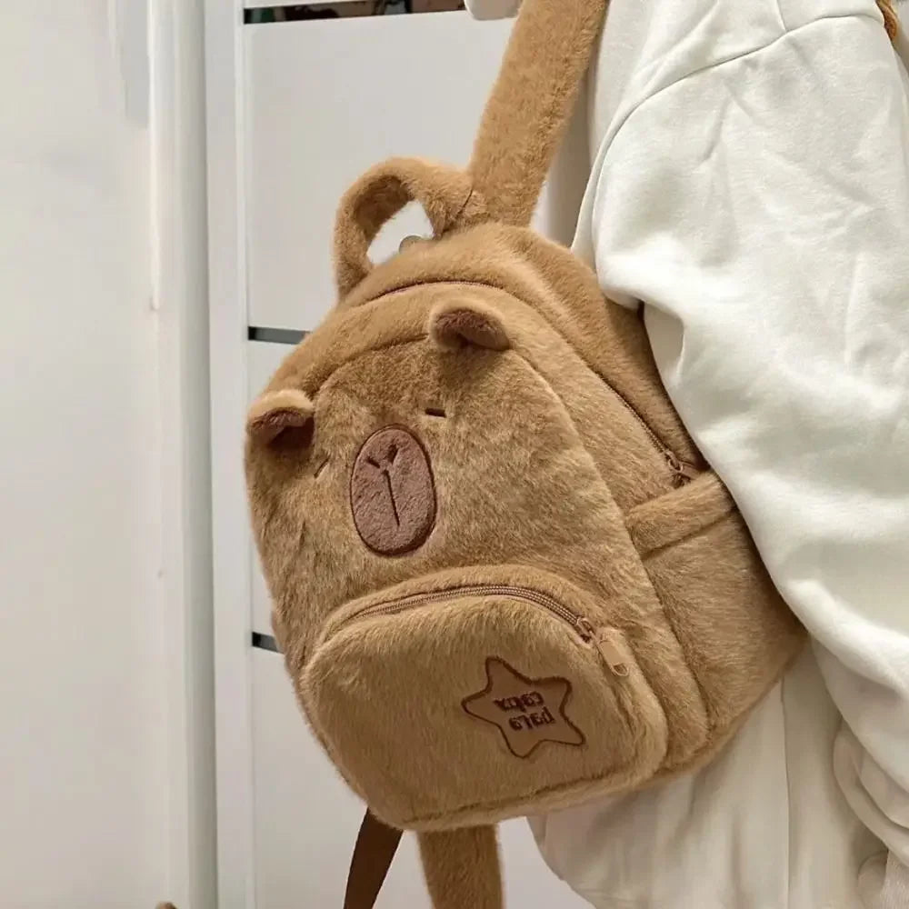 Capyraffy Plüsch-Rucksack aus Kunstfell