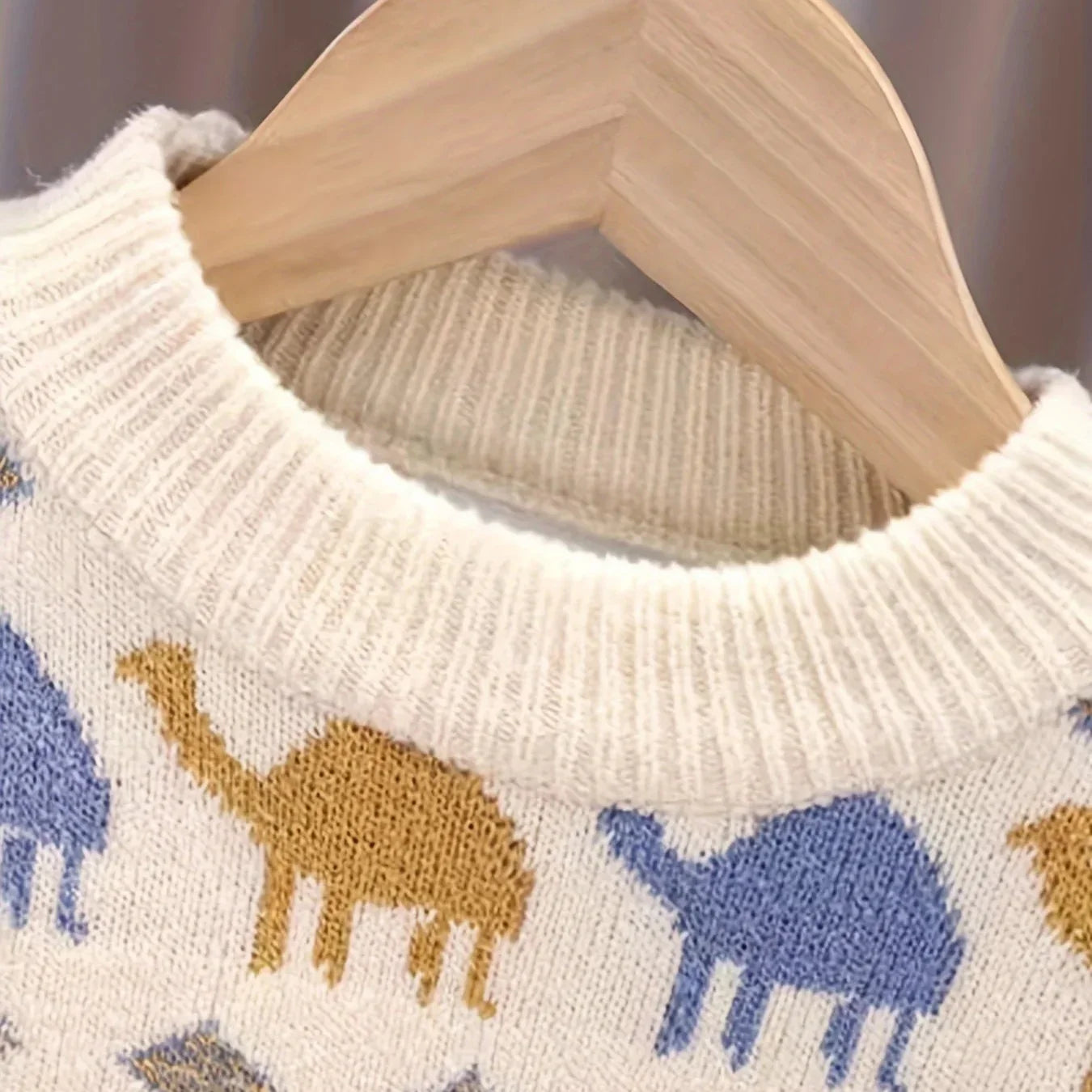Gefütterter Strickpullover
