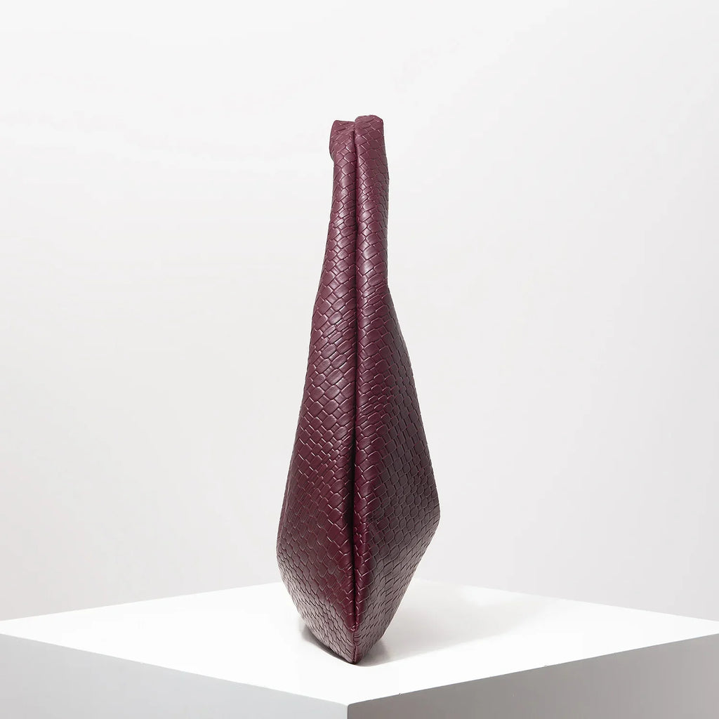 Große Halbmond-Schultertasche
