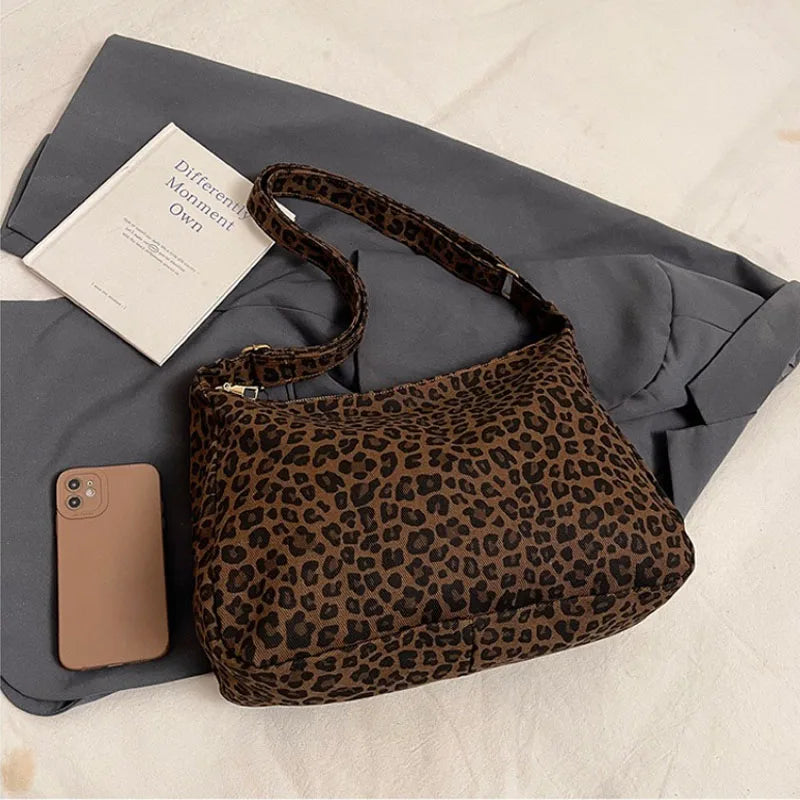 Leopelle Großes Leoparden-Print Schultertasche