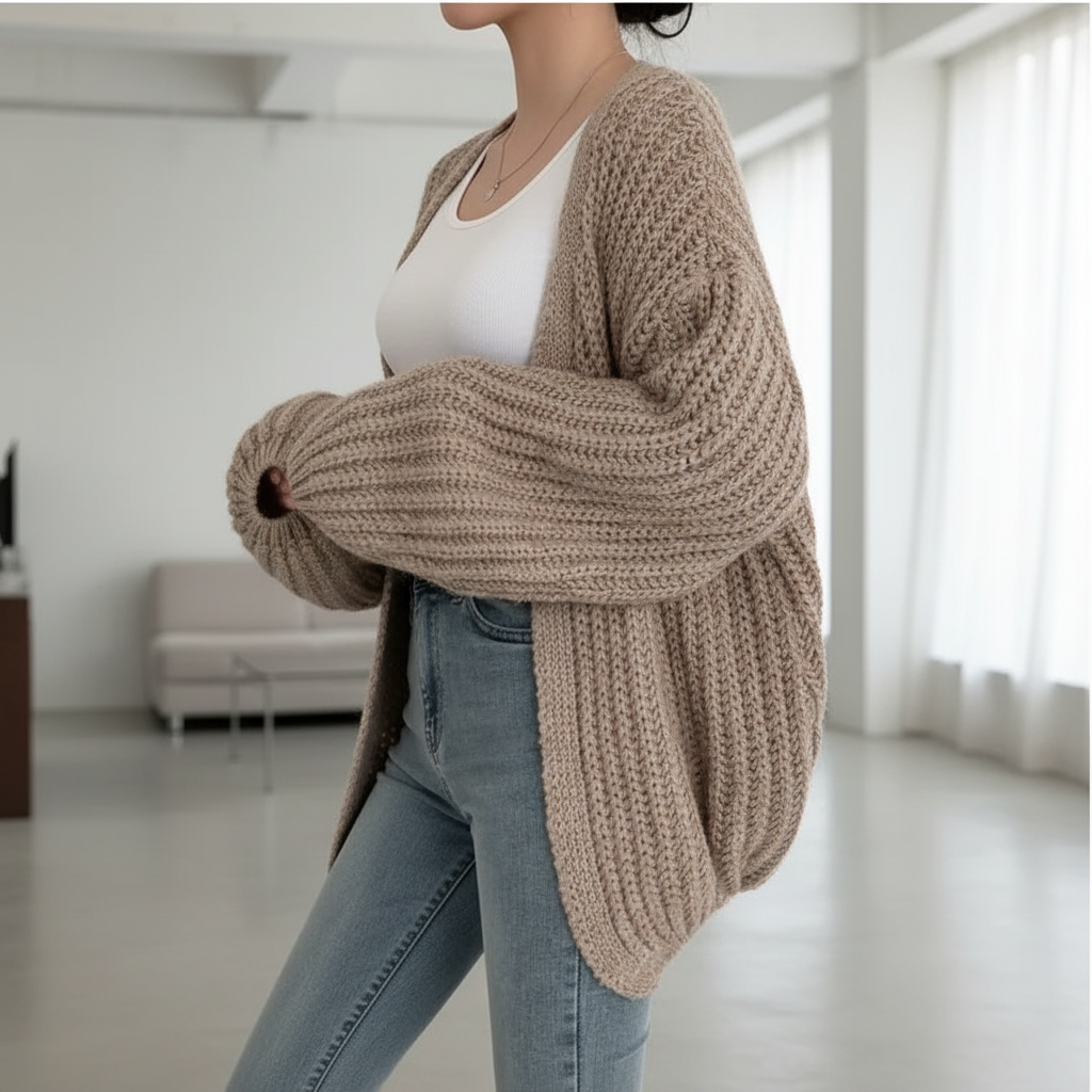 Locker geschnittene Strickjacke im Jackenstil