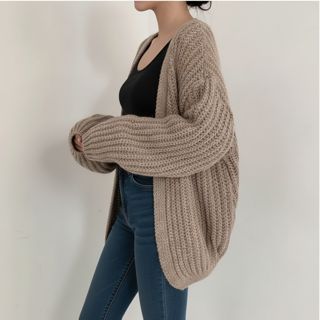 Locker geschnittene Strickjacke im Jackenstil