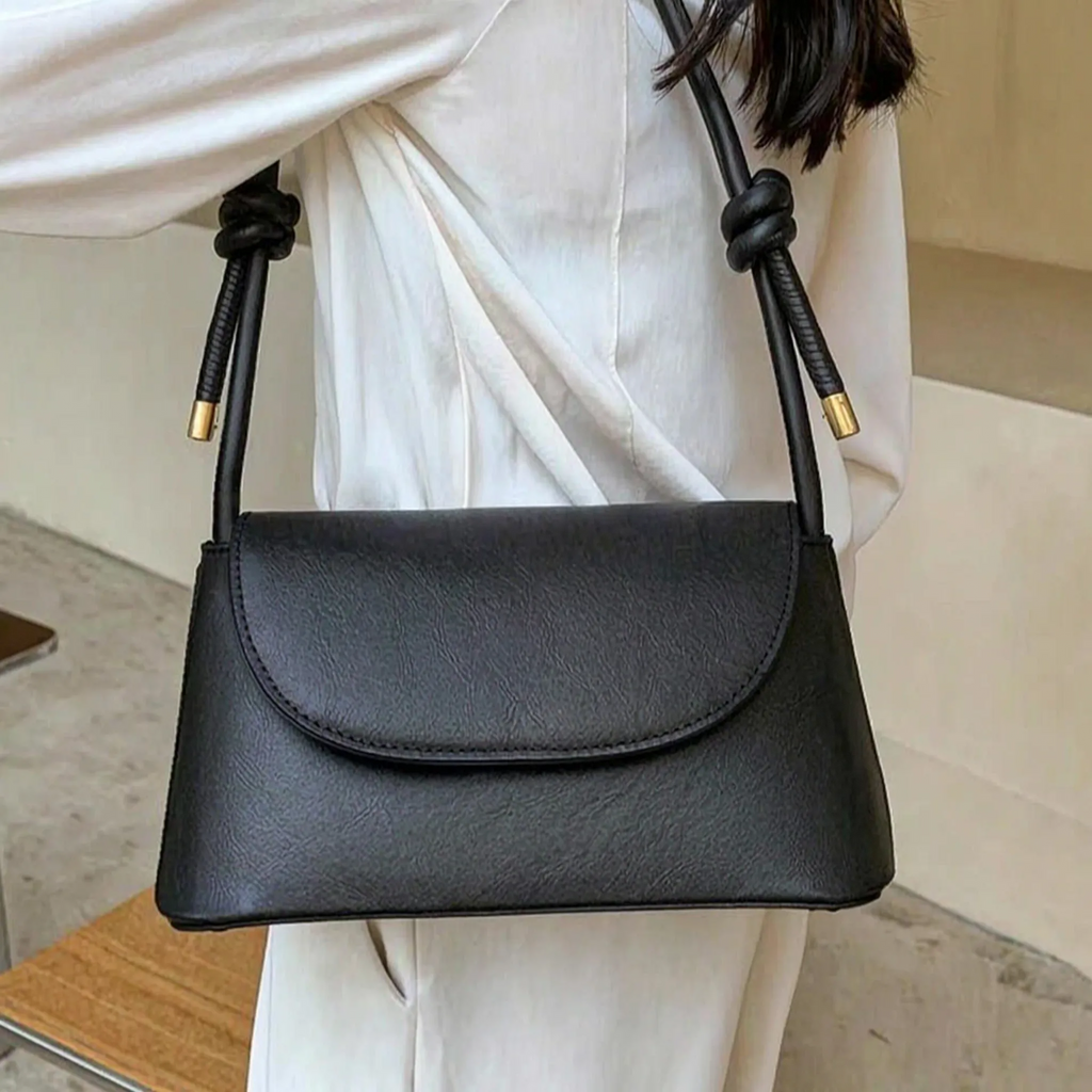 Pariselle Kompakte Quadratische Tasche mit Klapsverschluss