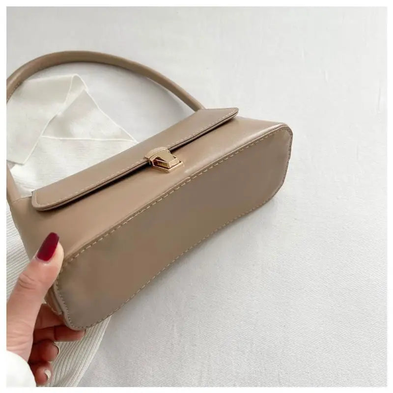 Retro Schulterhandtasche mit Überschlag