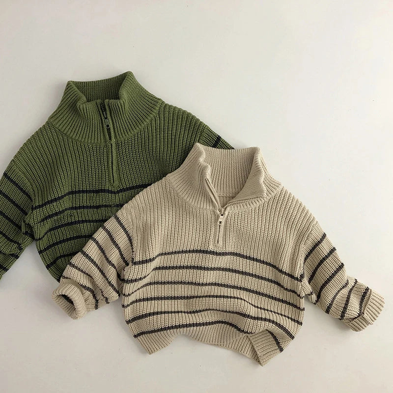 Gerippter Strickpullover mit Halbzip