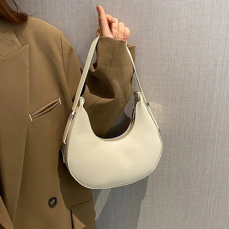 Kleine weiche Hobo-Schultertasche