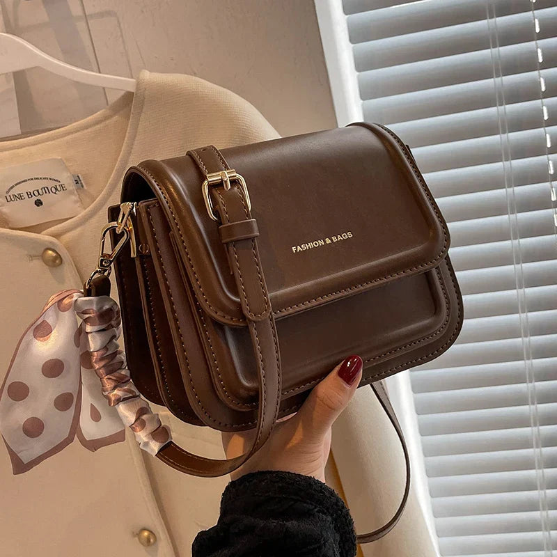 Kleine quadratische Schultertasche aus PU-Leder