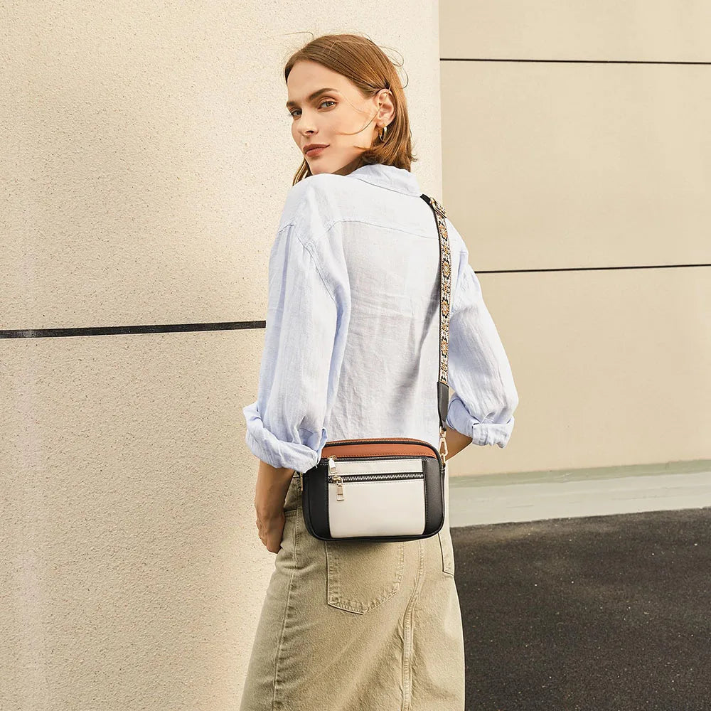 Weiche, quadratische Crossbody-Tasche
