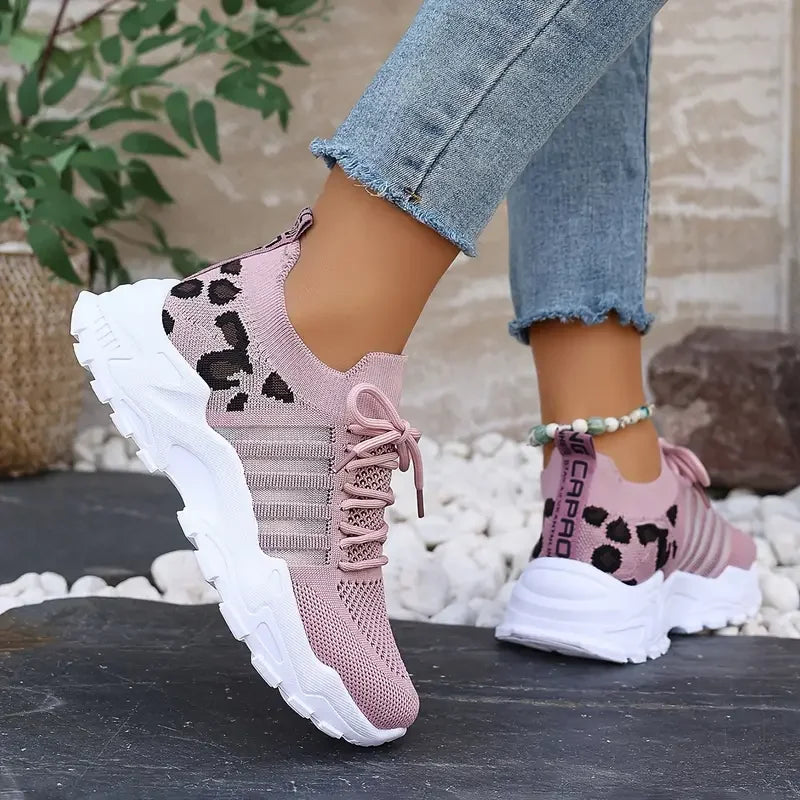 Spottrel Leopardenmuster Schnürschuhe