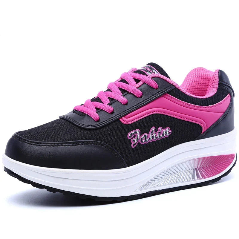 Stridelle Plateau-Sohle Schnürsneaker