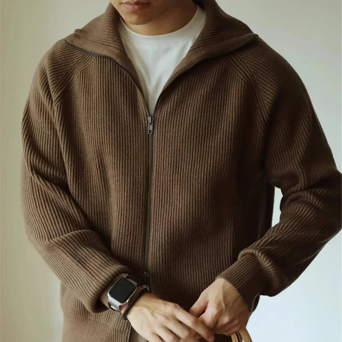 Dicke Strickjacke mit Reißverschluss