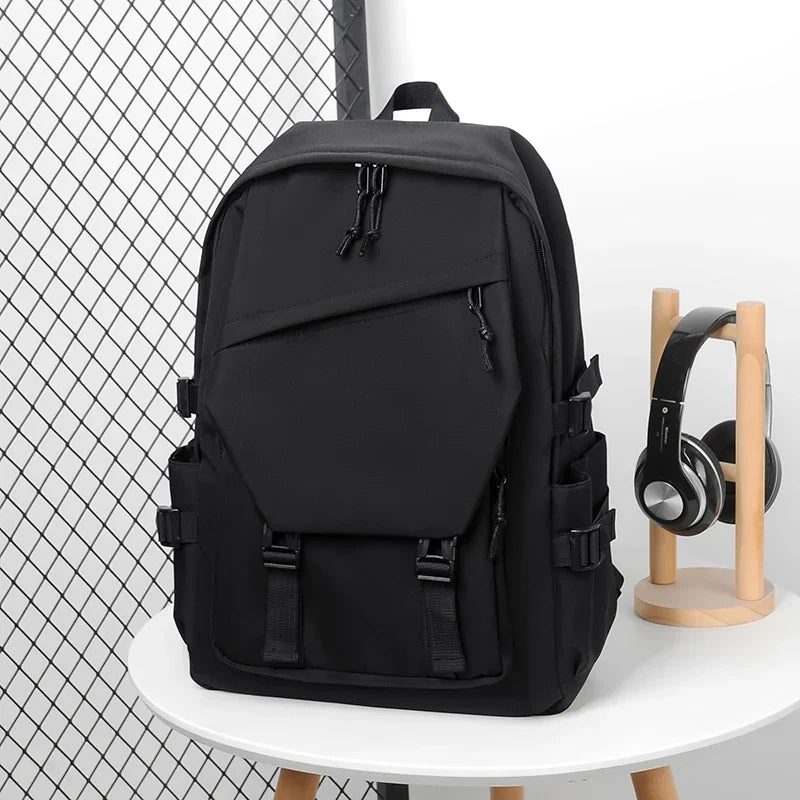 Urbtrex Großvolumiger Rucksack in Unifarbe