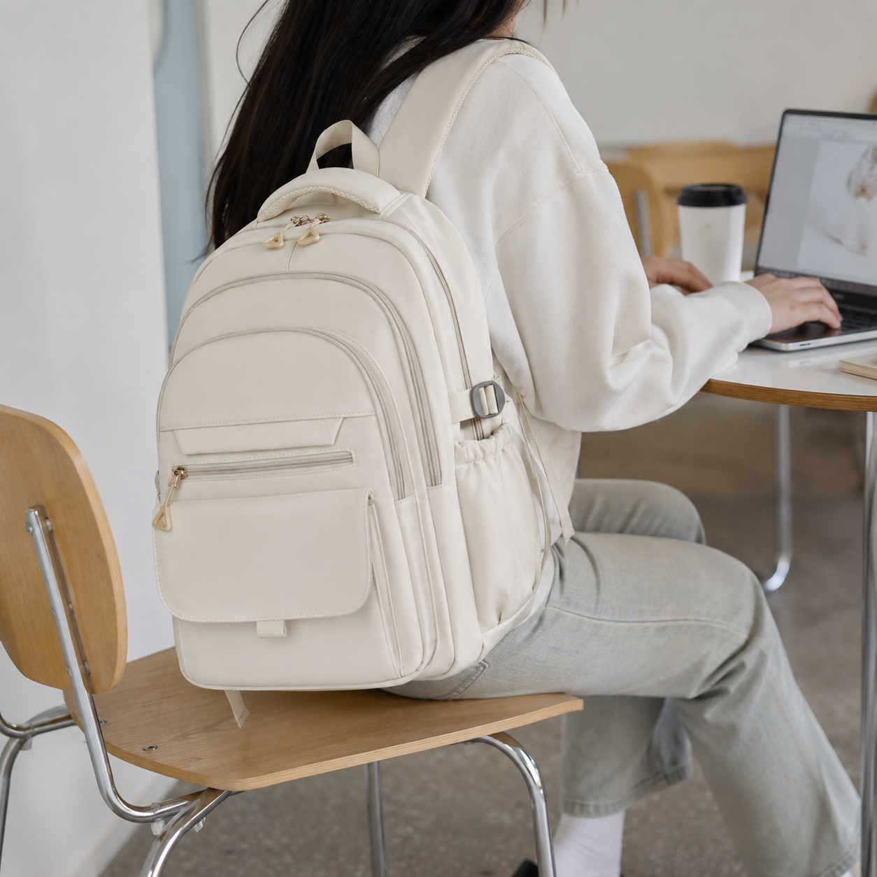 Veylore Multi-Layer-Rucksack