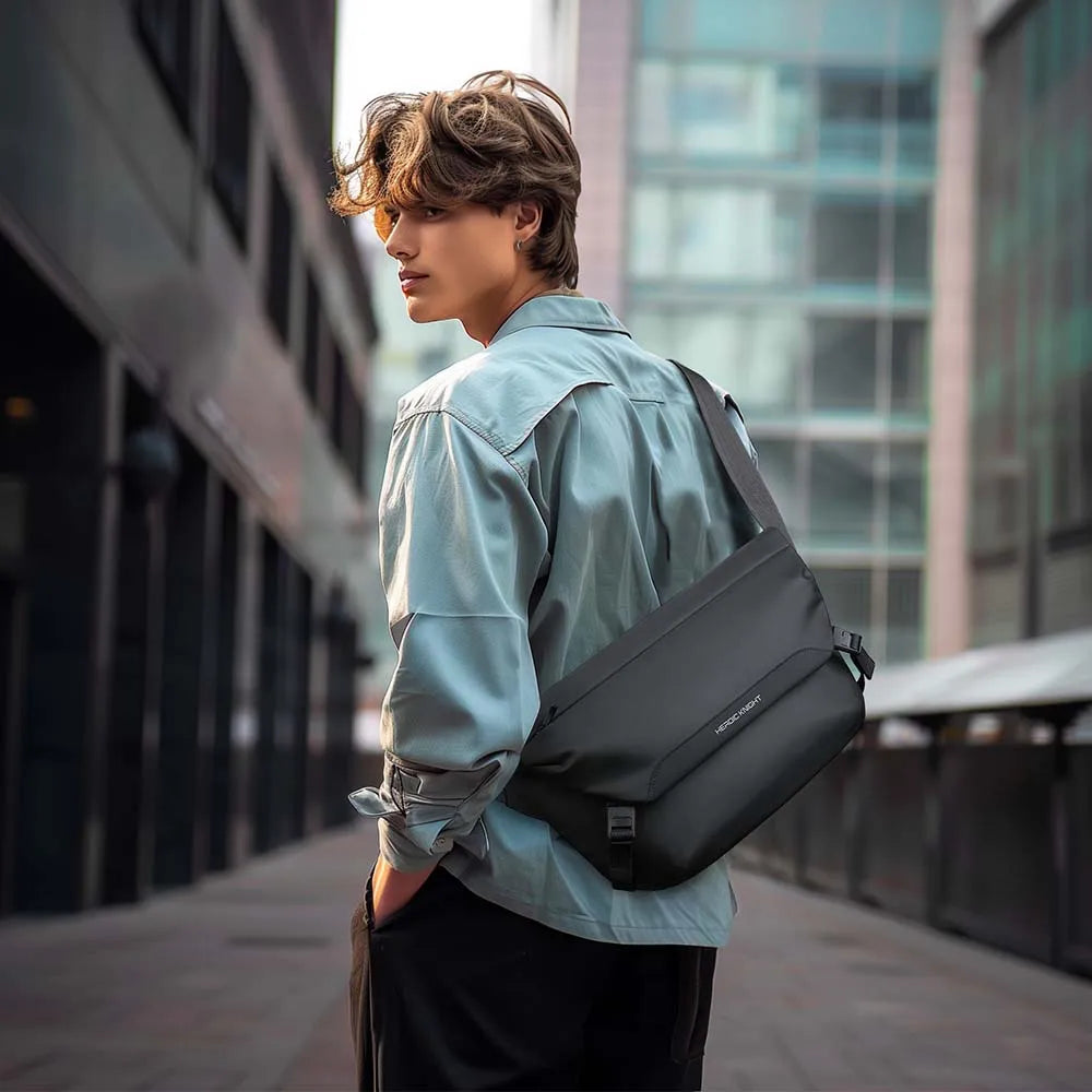 Wasserabweisende Messenger-Tasche