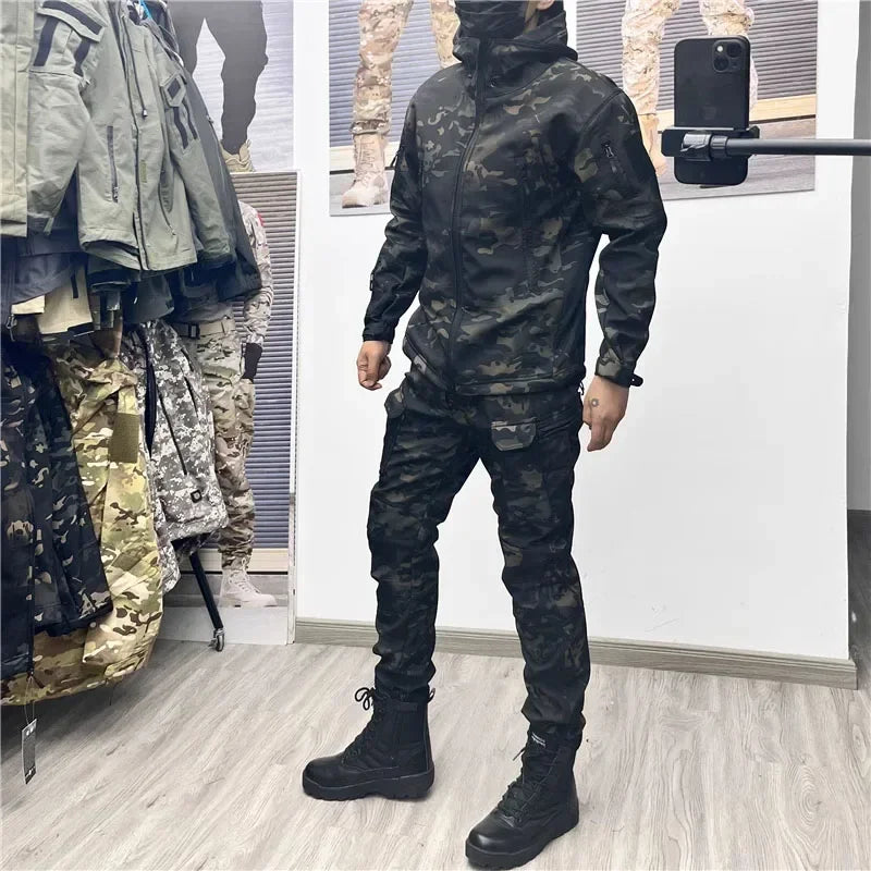 Herren Tactical-Uniform-Set mit Jacke, Shirt und Cargohose