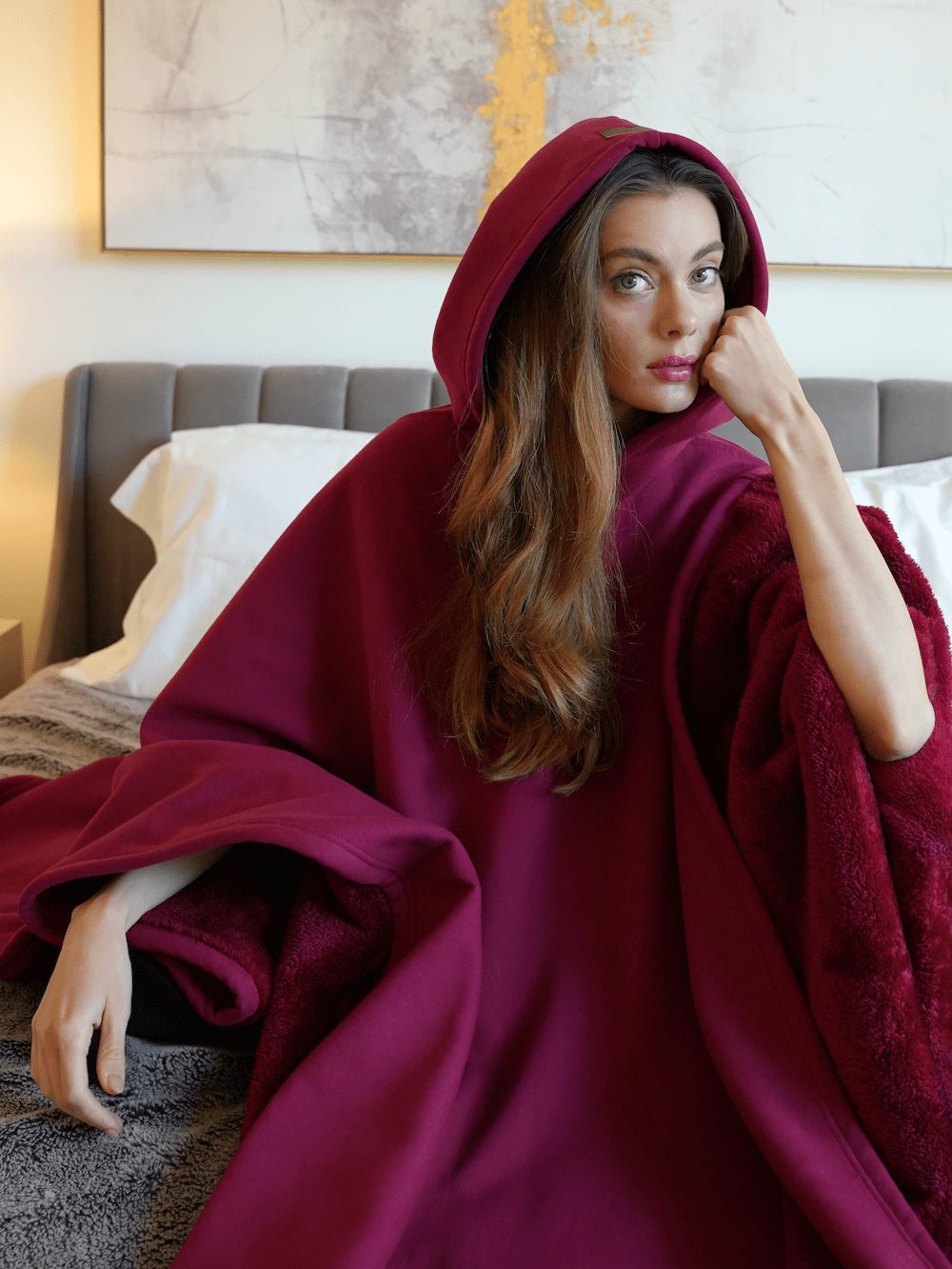 Gewichteter Cape-Hoodie – kuscheliger Baumwoll-Hoodie mit Kunstfellfutter