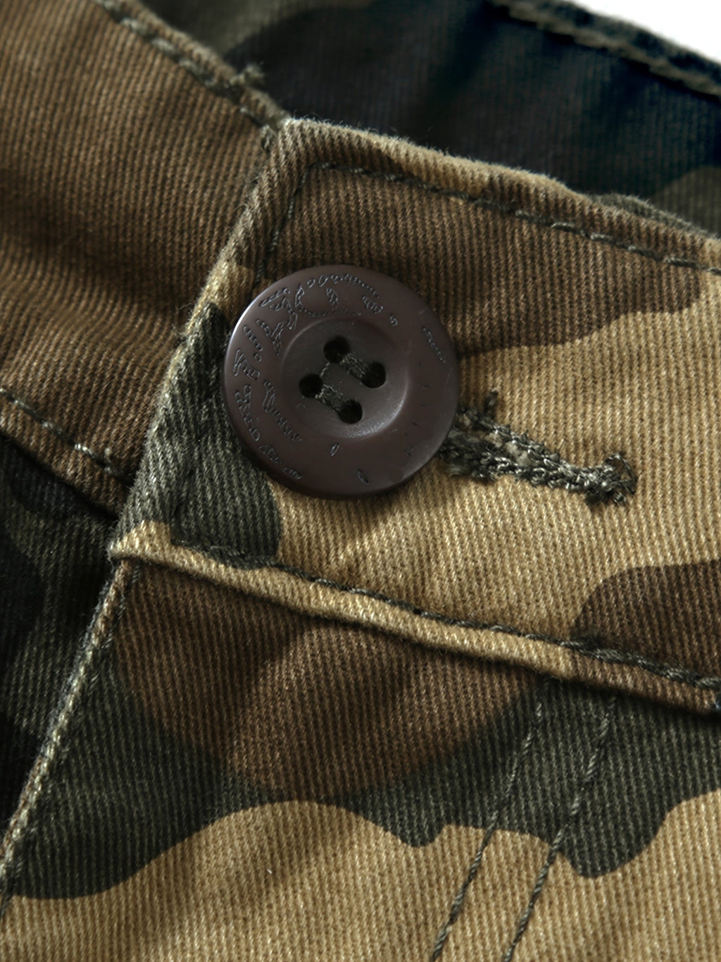 Herren Camouflage-Cargohose mit vielen Taschen
