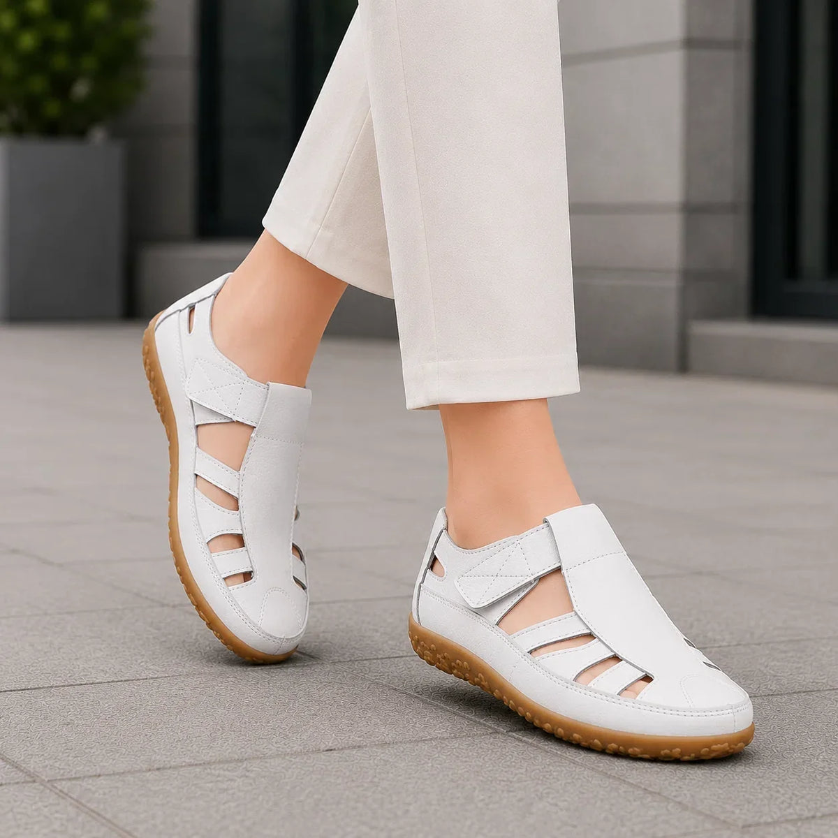 Komfortschuhe aus Leder mit breiter Zehenbox