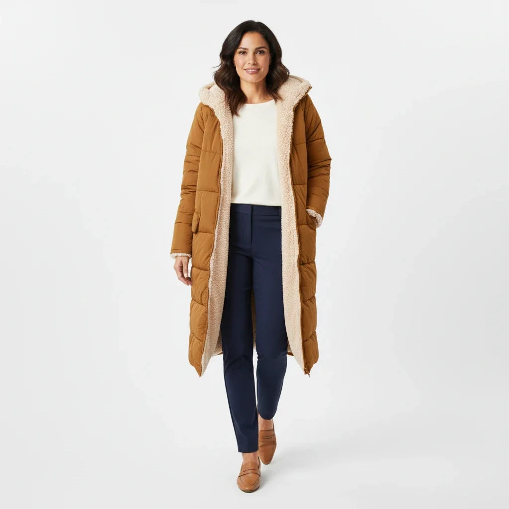Lange Steppjacke mit Kapuze und Sherpa-Futter für Damen