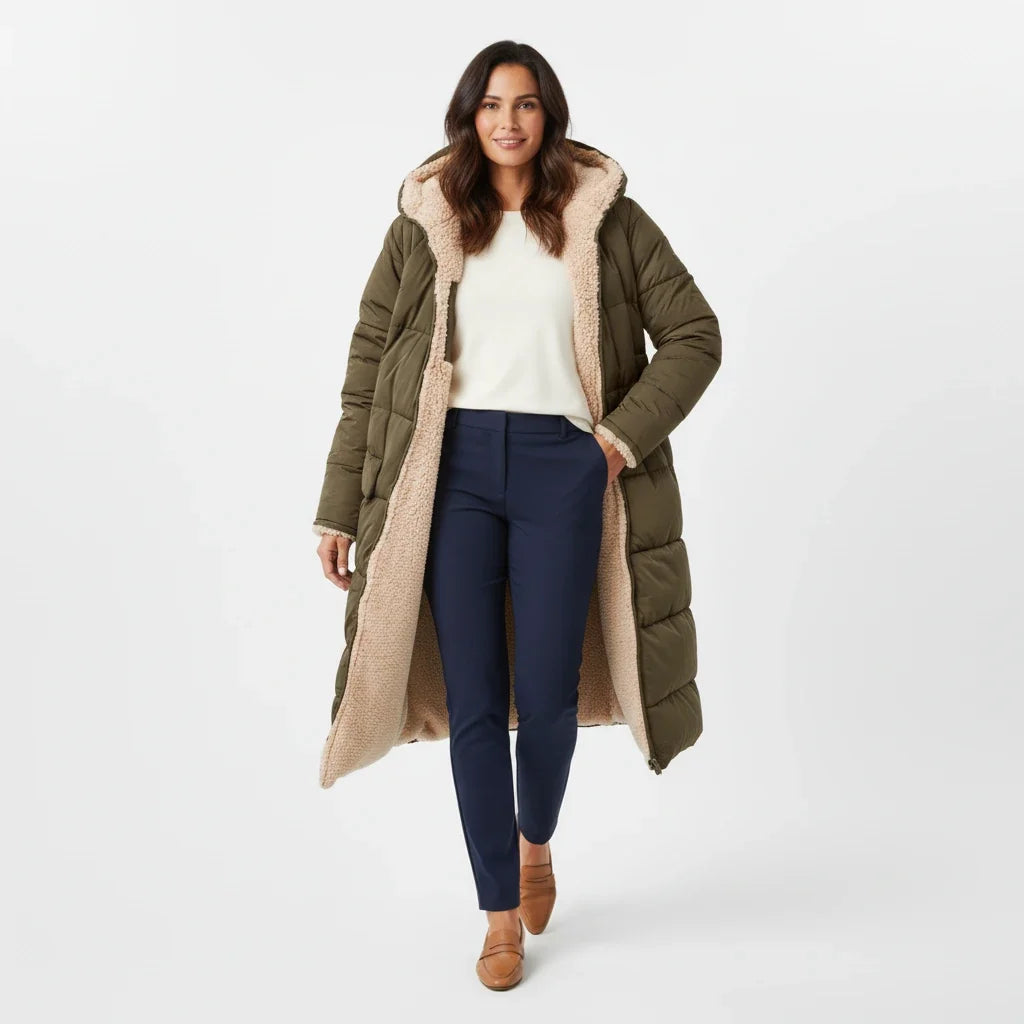 Lange Steppjacke mit Kapuze und Sherpa-Futter für Damen