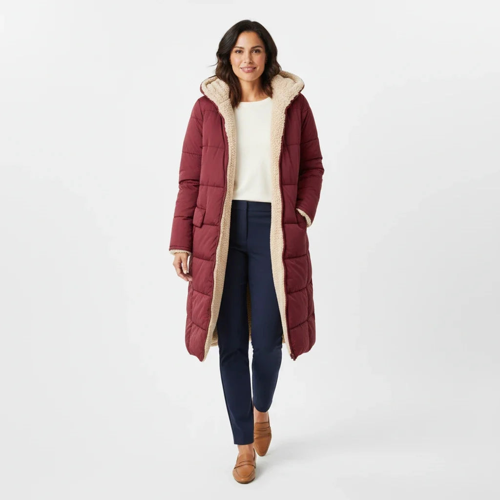 Lange Steppjacke mit Kapuze und Sherpa-Futter für Damen